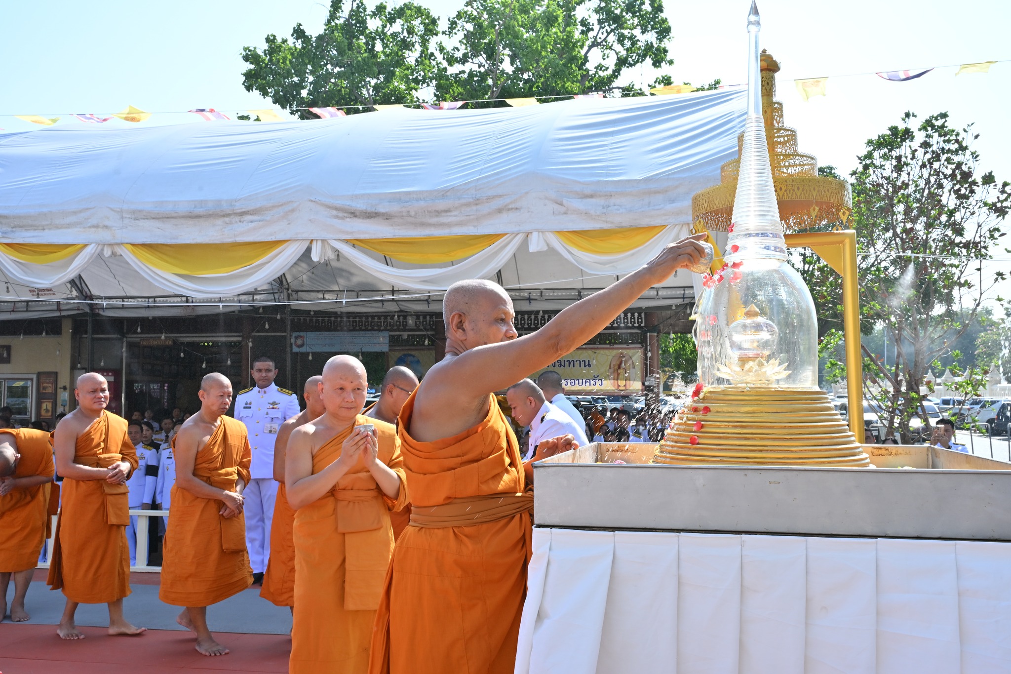 title - ส.ป.ก.นครปฐม เข้าร่วมพิธีอัญเชิญพระบรมสารีริกธาตุ เนื่องในประเพณีสงกรานต์ 2569